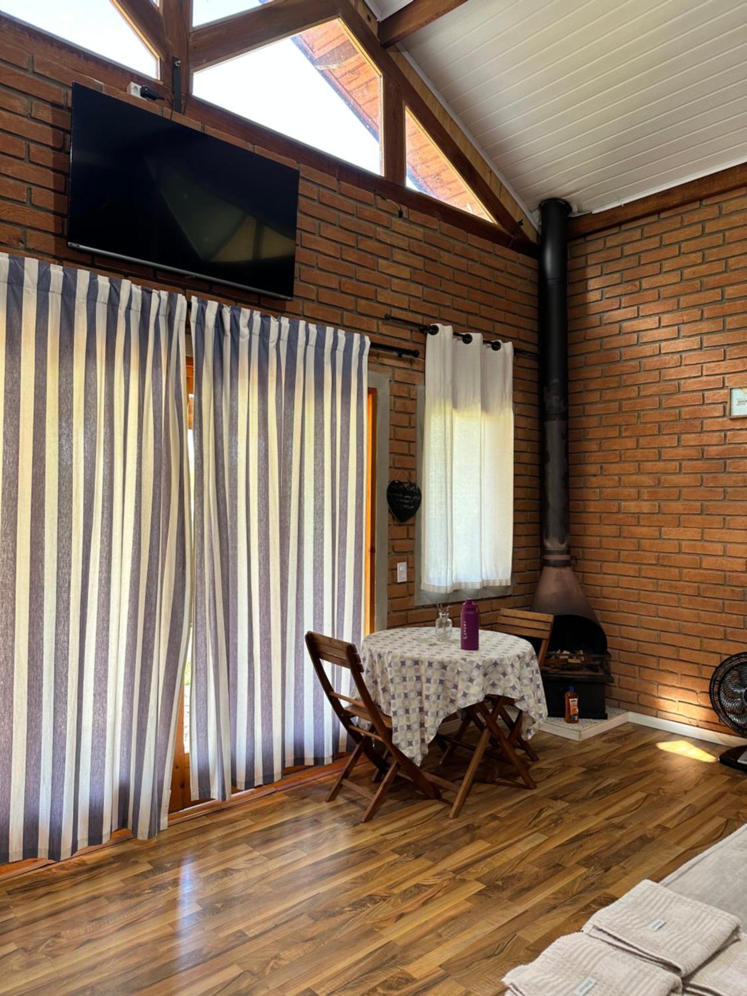 Chale Jacaranda - Hidro - Wifi E Mais Sapucaí-Mirim Exterior foto